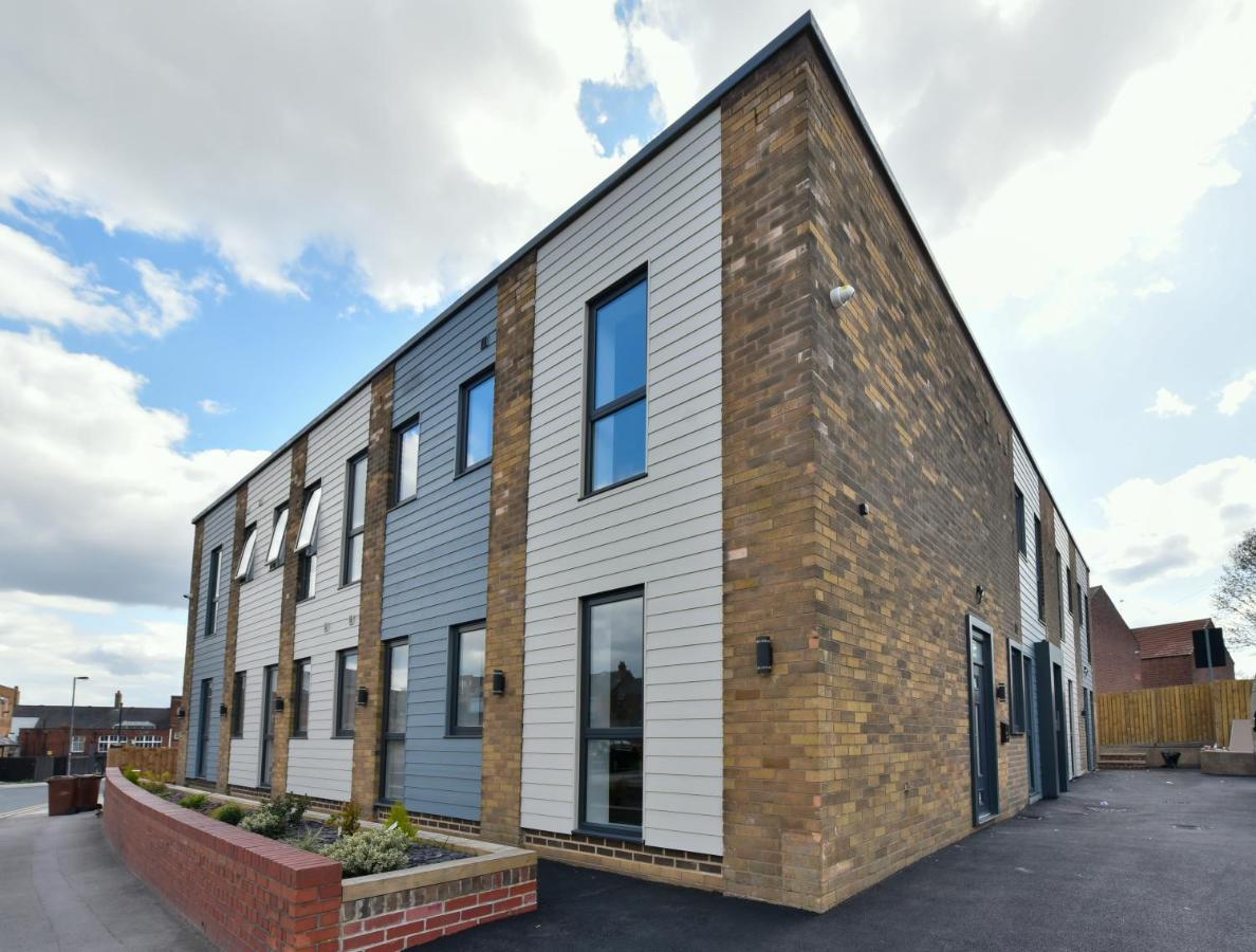 Aparthotel The Breath Taking Cube Pontefract Exterior foto